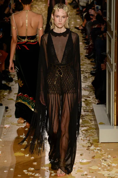 Look 31